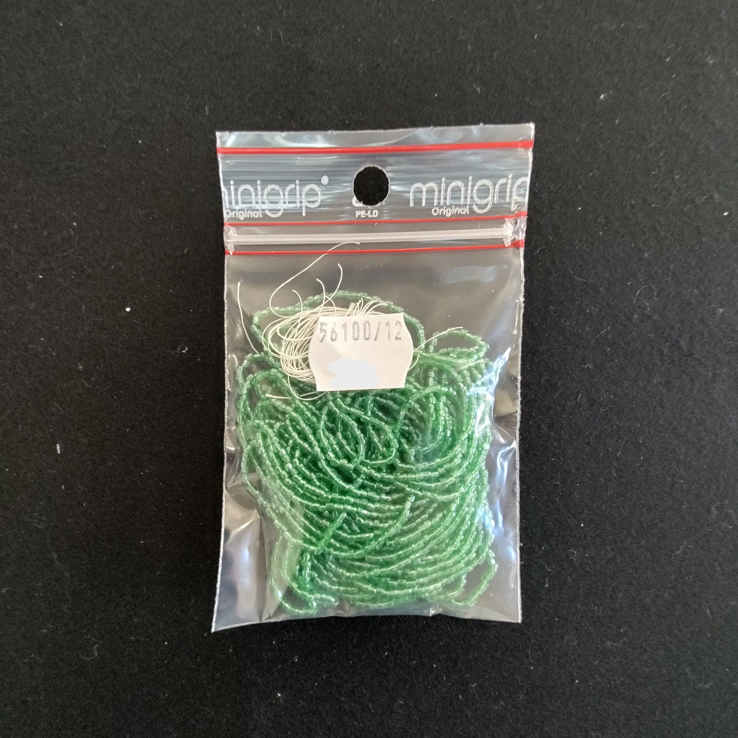 Perles 3 facettes vert 56100/12