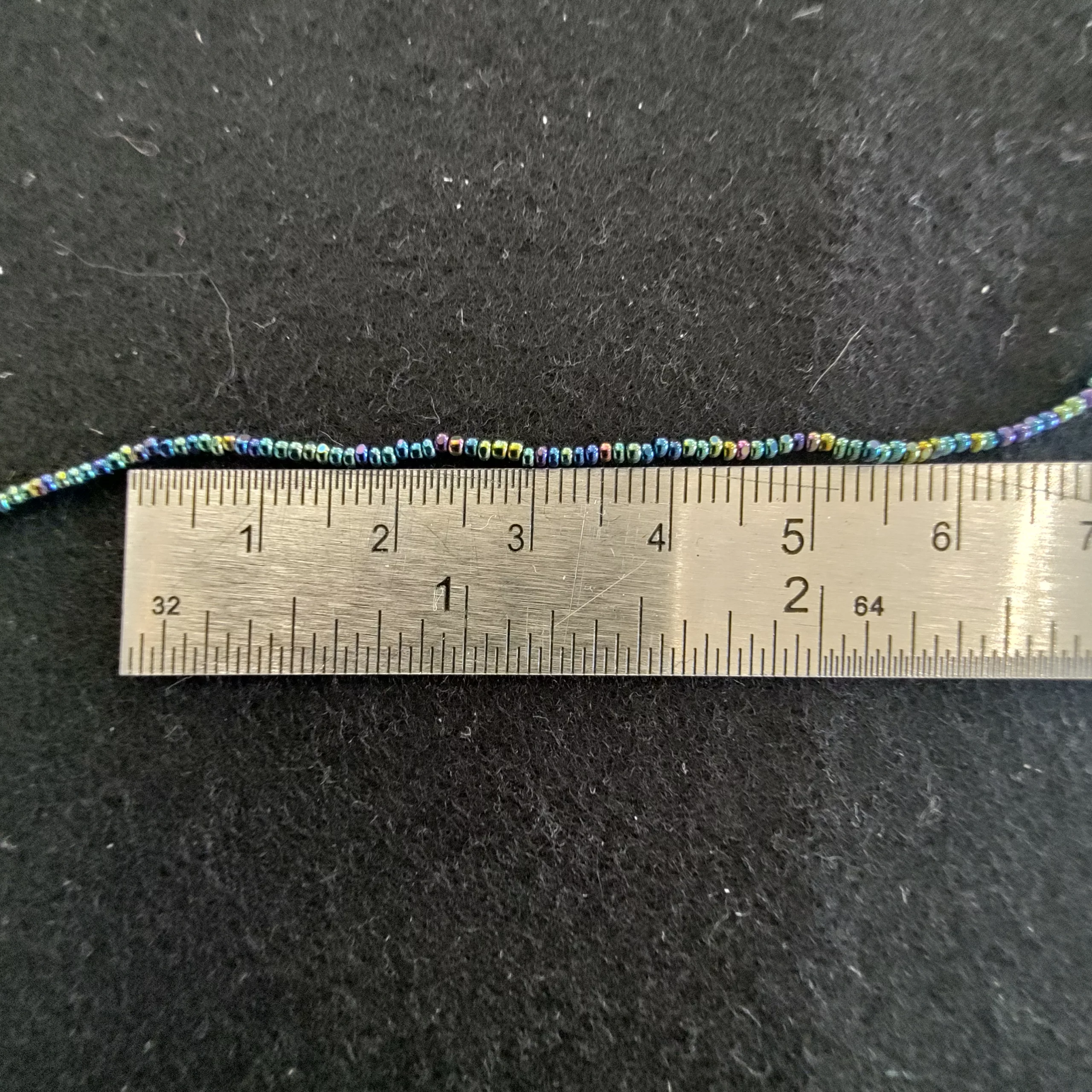 Perles charlotte pétrole 59155/13
