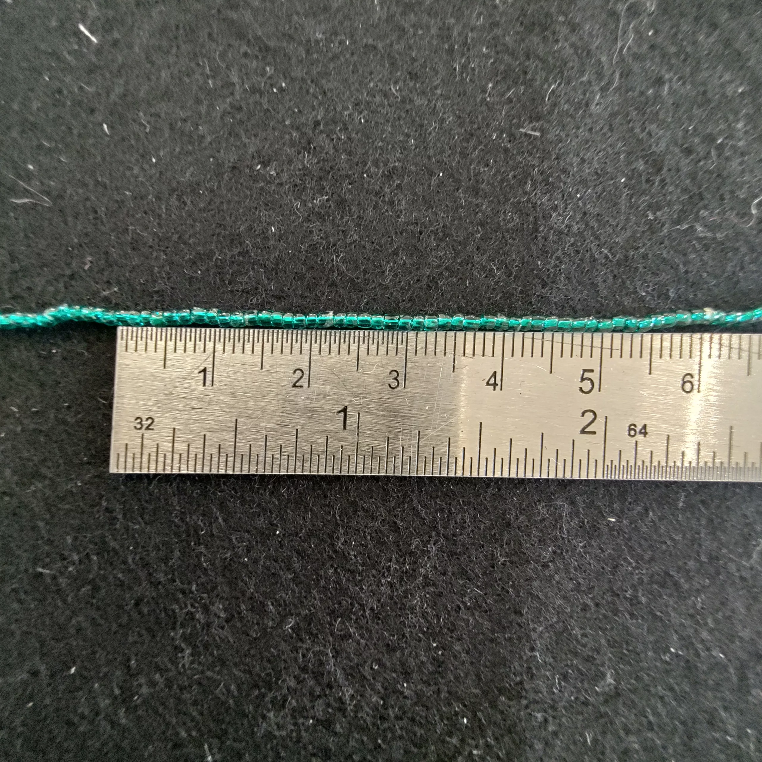 Fil de perles vert EM1F