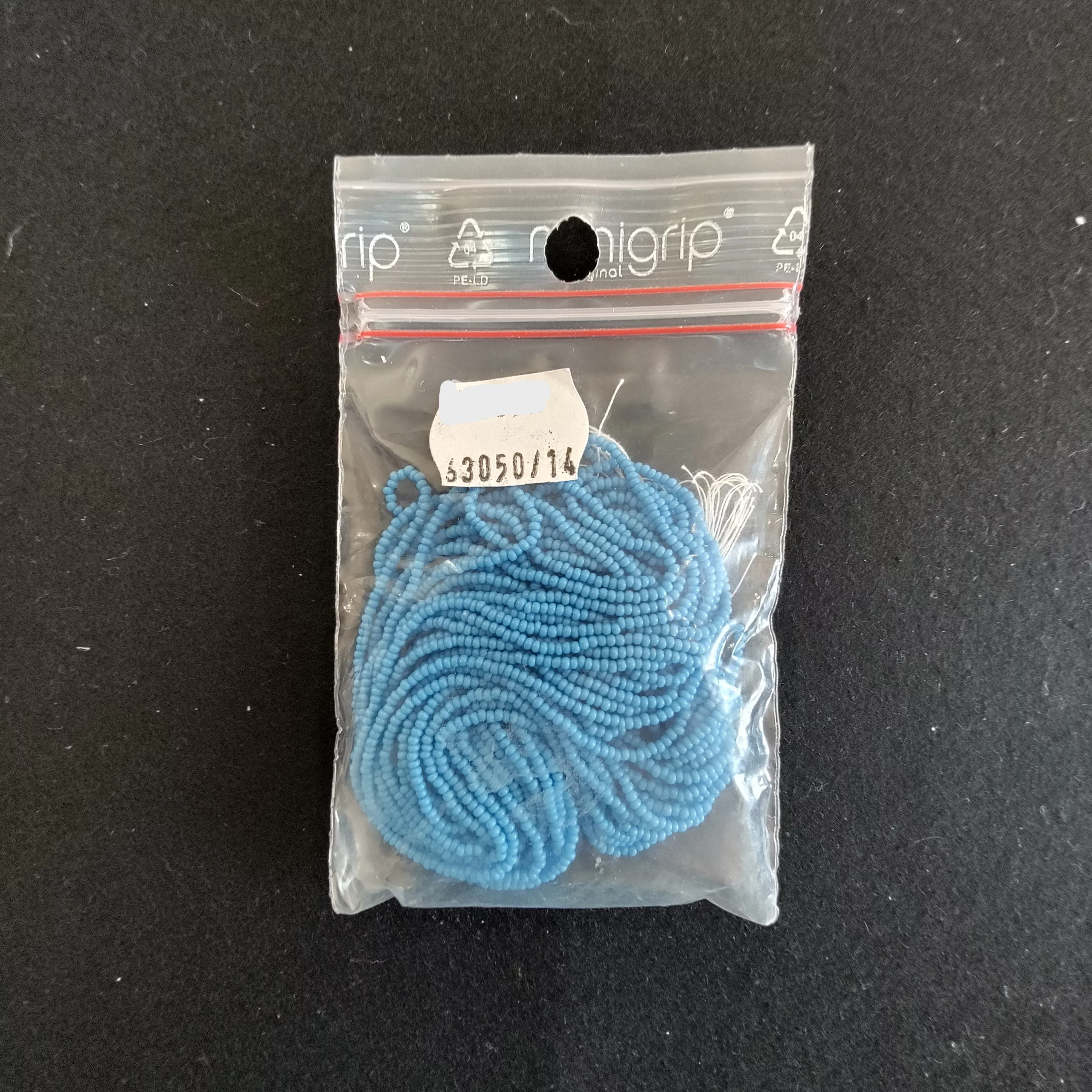 Rocailles bleu 63050/14