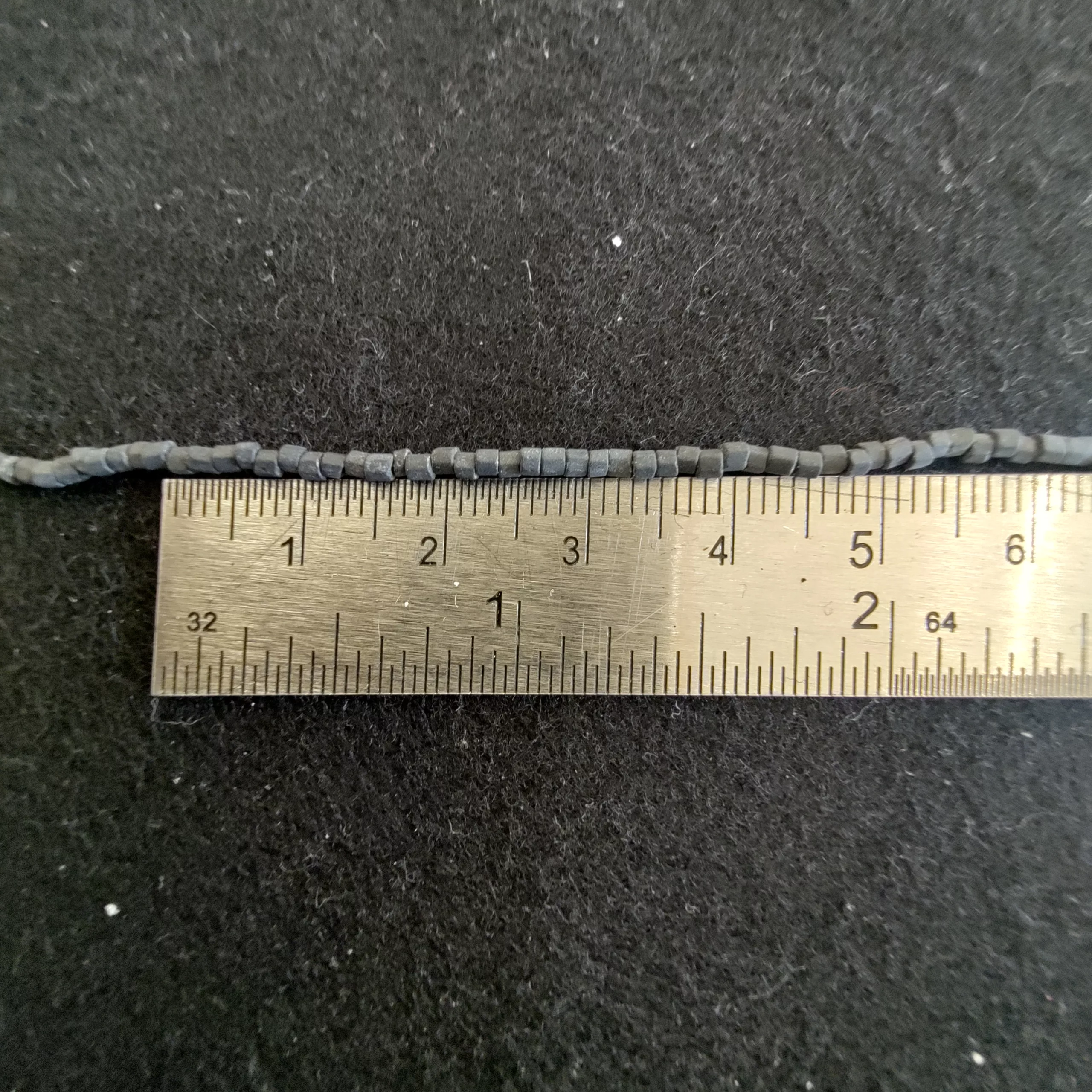 Perles quart de tube noir mat 2 7191/11