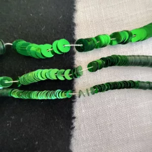 Paillettes vert brillant 7031
