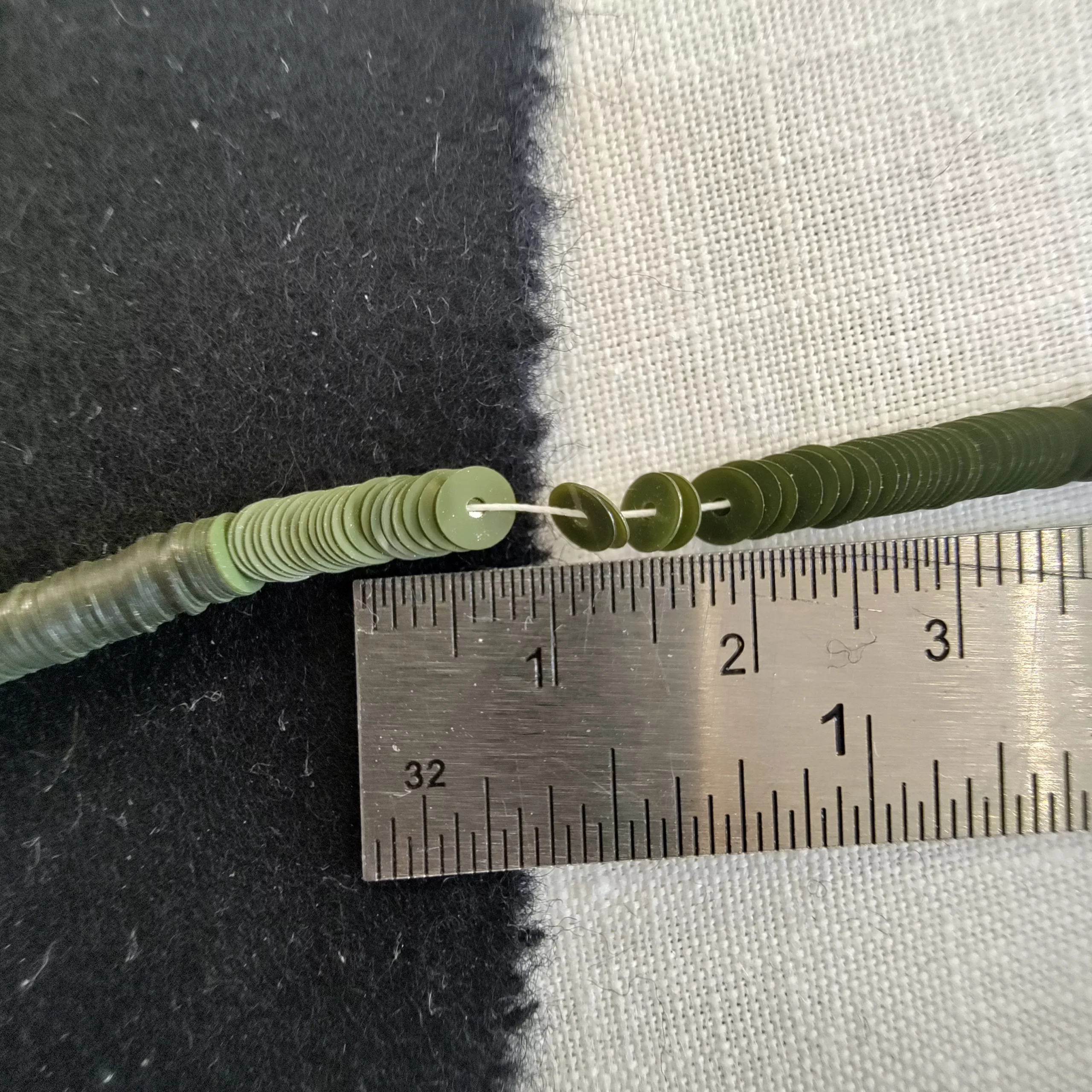 Paillettes vert kaki 7244