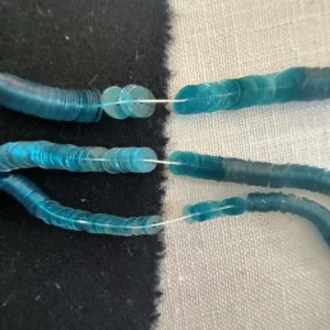 Paillettes bleu transparent 6052