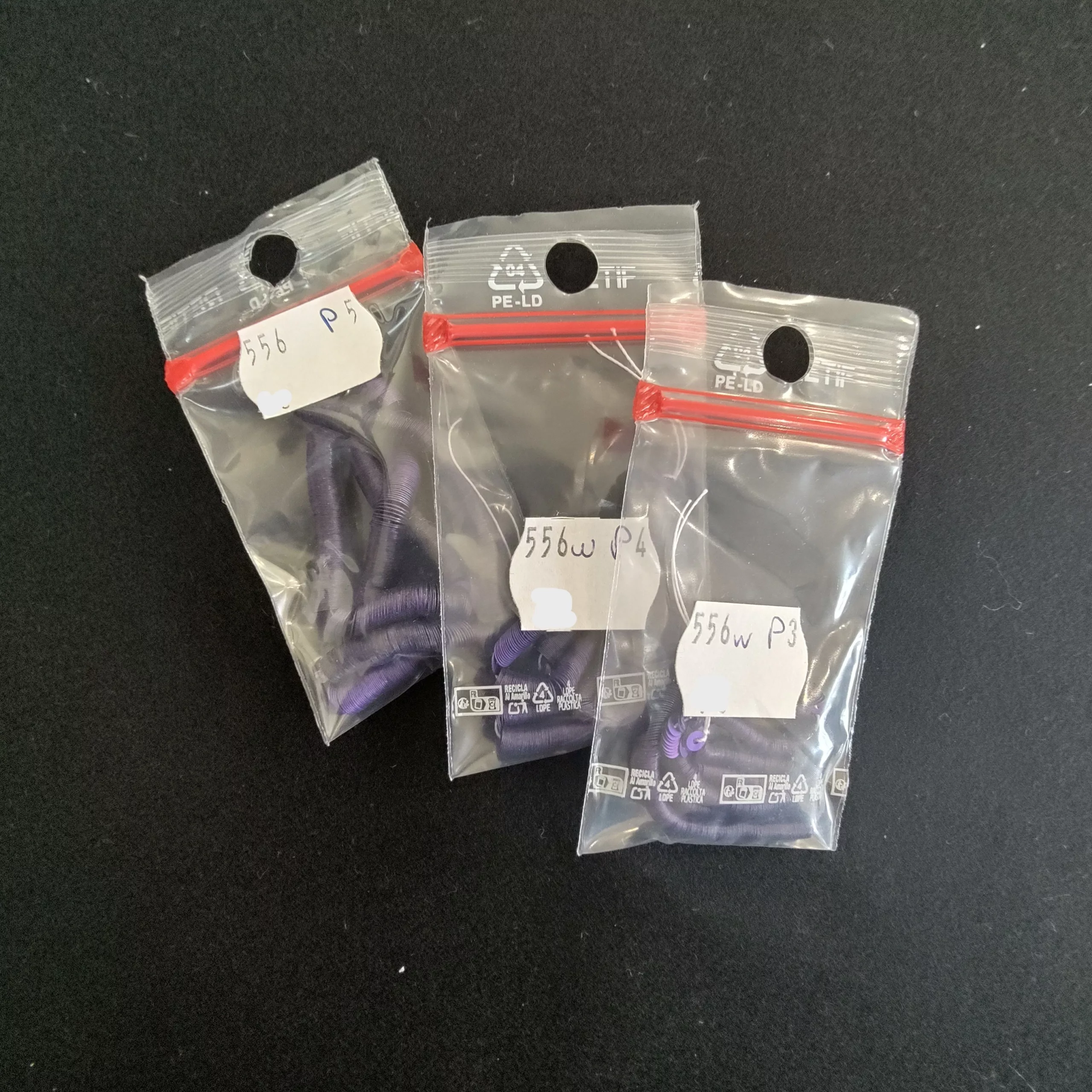 Paillettes mauve mat 556