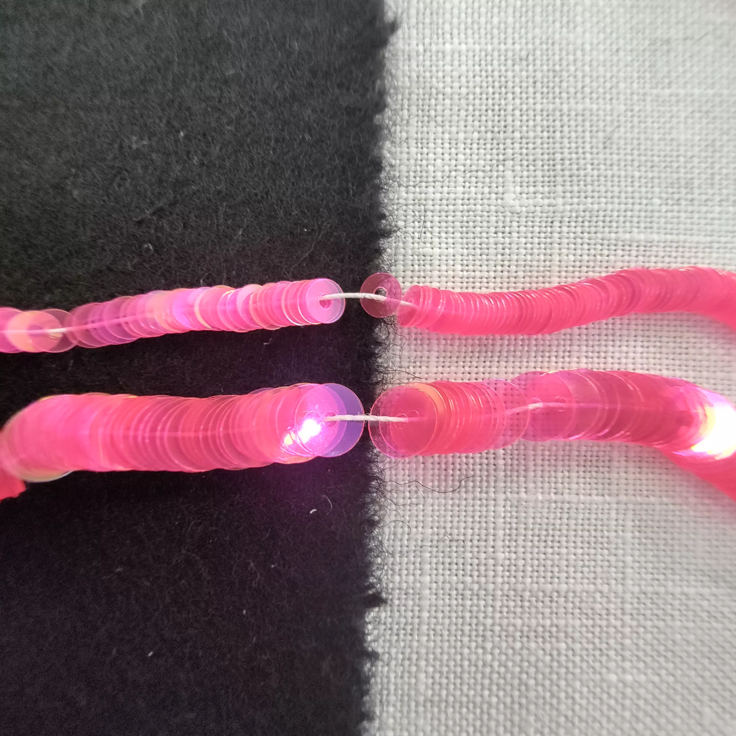 Paillettes rose transparent 116